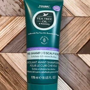 Tea Tree Oil & Rosemary Pre-Shampoo Scalp Scrub - Green